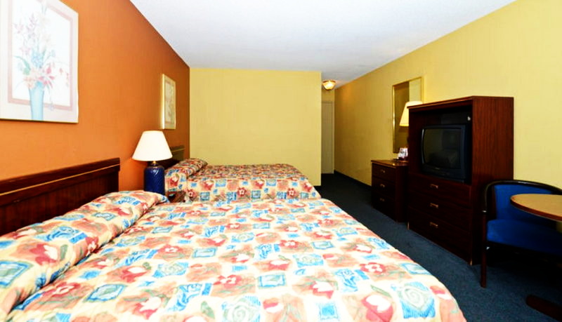 Days Inn & Suites by Wyndham - From Web (newer photo)